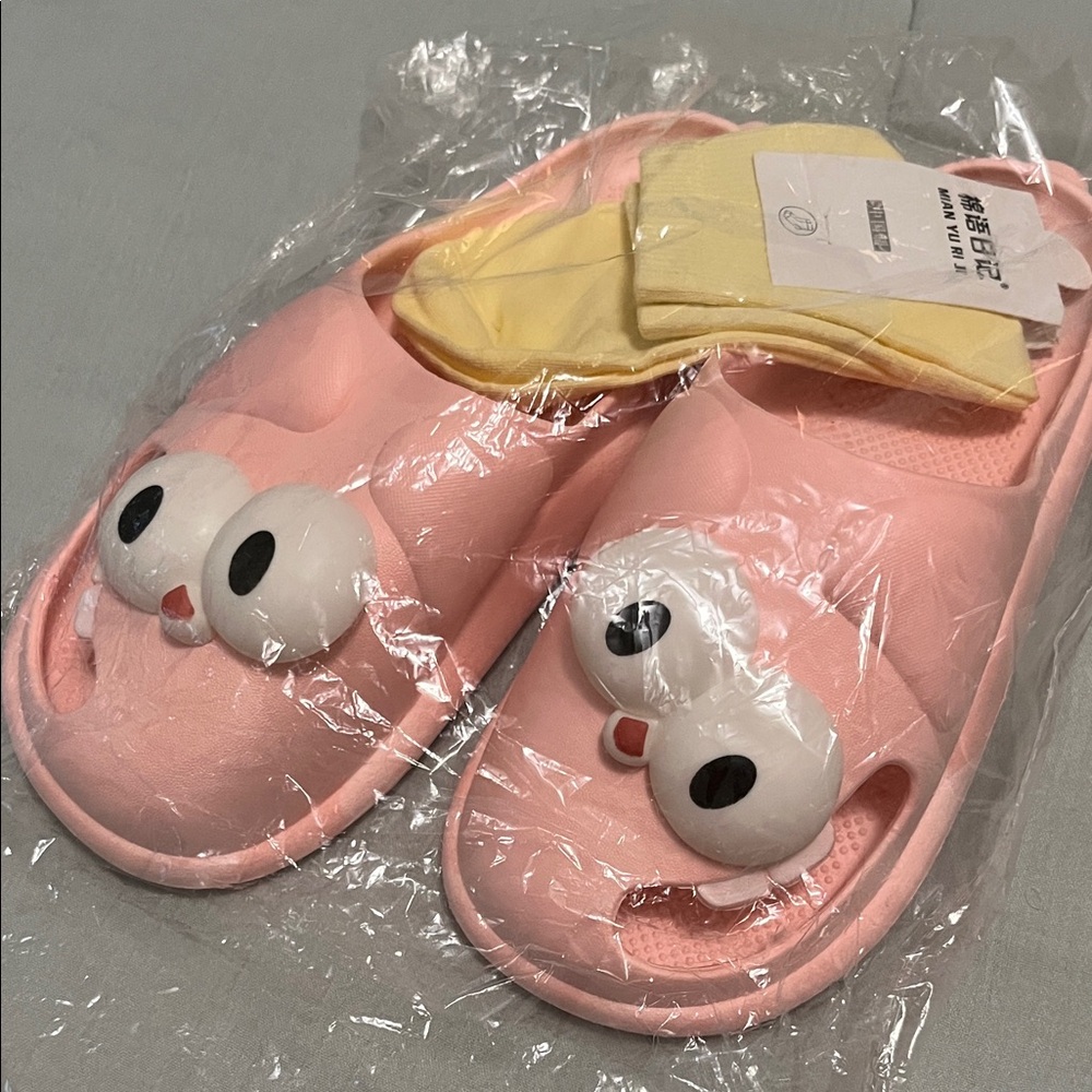 Cute Pink Cartoon Slippers